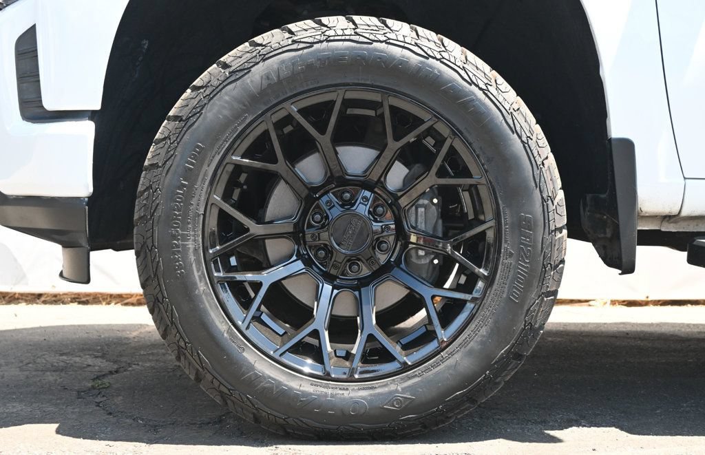 Used 2019 Chevrolet Silverado 1500 Custom w/ Custom Convenience Package RWD image 7