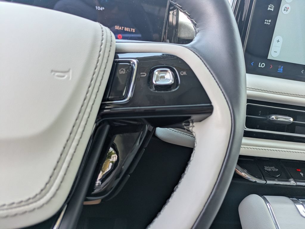 New 2026 Lincoln Aviator Reserve AWD/4WD image 33