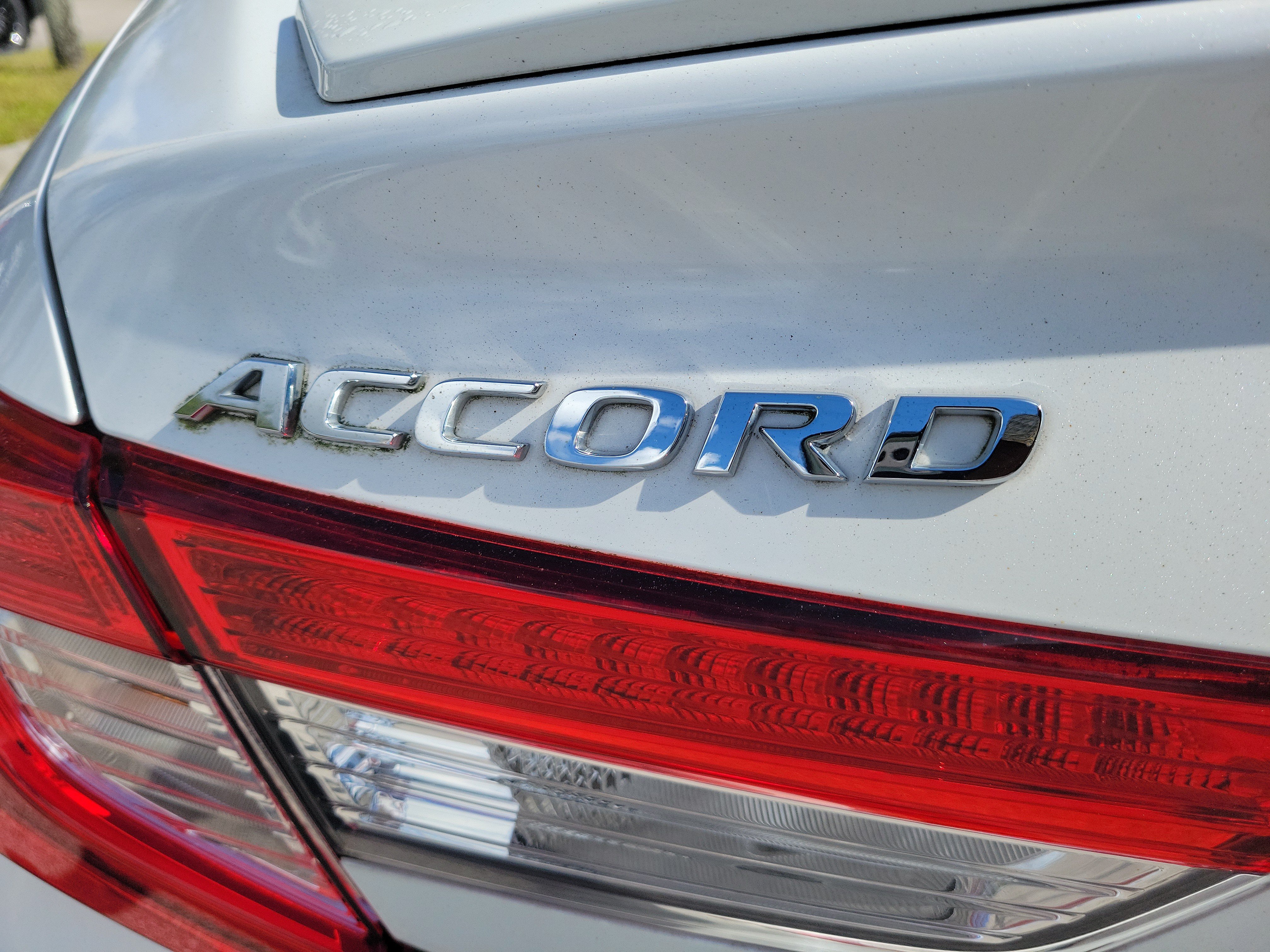 Used 2020 Honda Accord Sport image 11