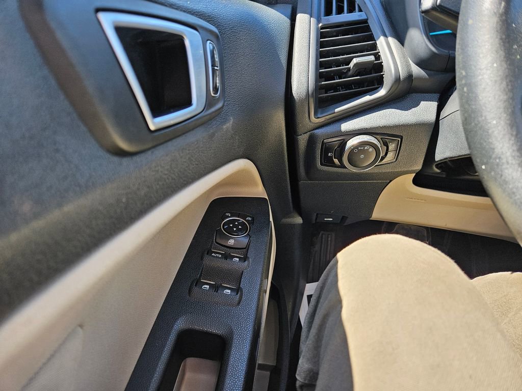 Used 2018 Ford EcoSport SE w/ SE Convenience Package FWD image 12