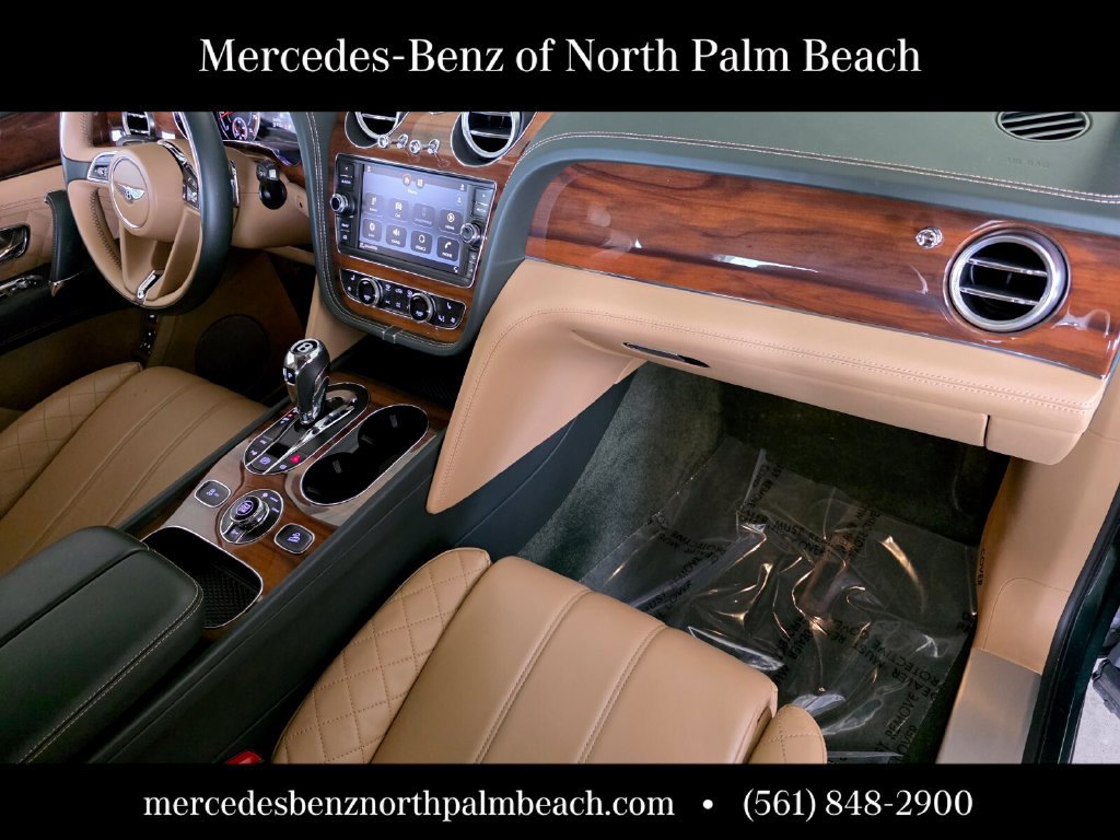 Used 2019 Bentley Bentayga AWD/4WD image 32