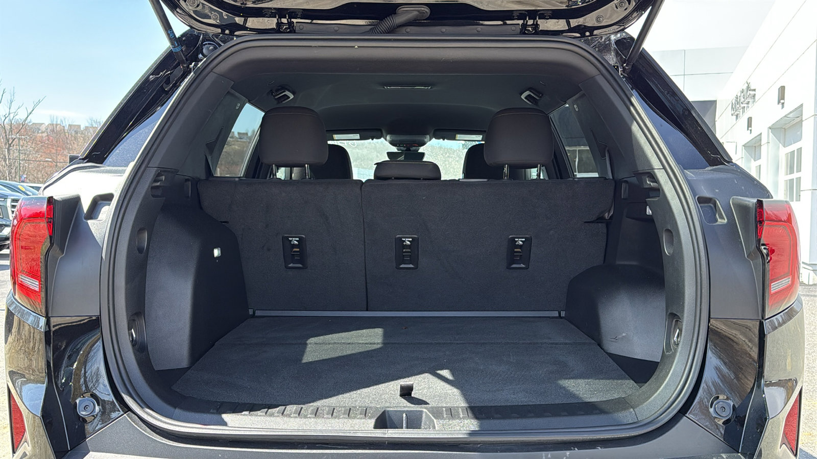 Used 2026 GMC Terrain Elevation w/ Technology Package II image 28