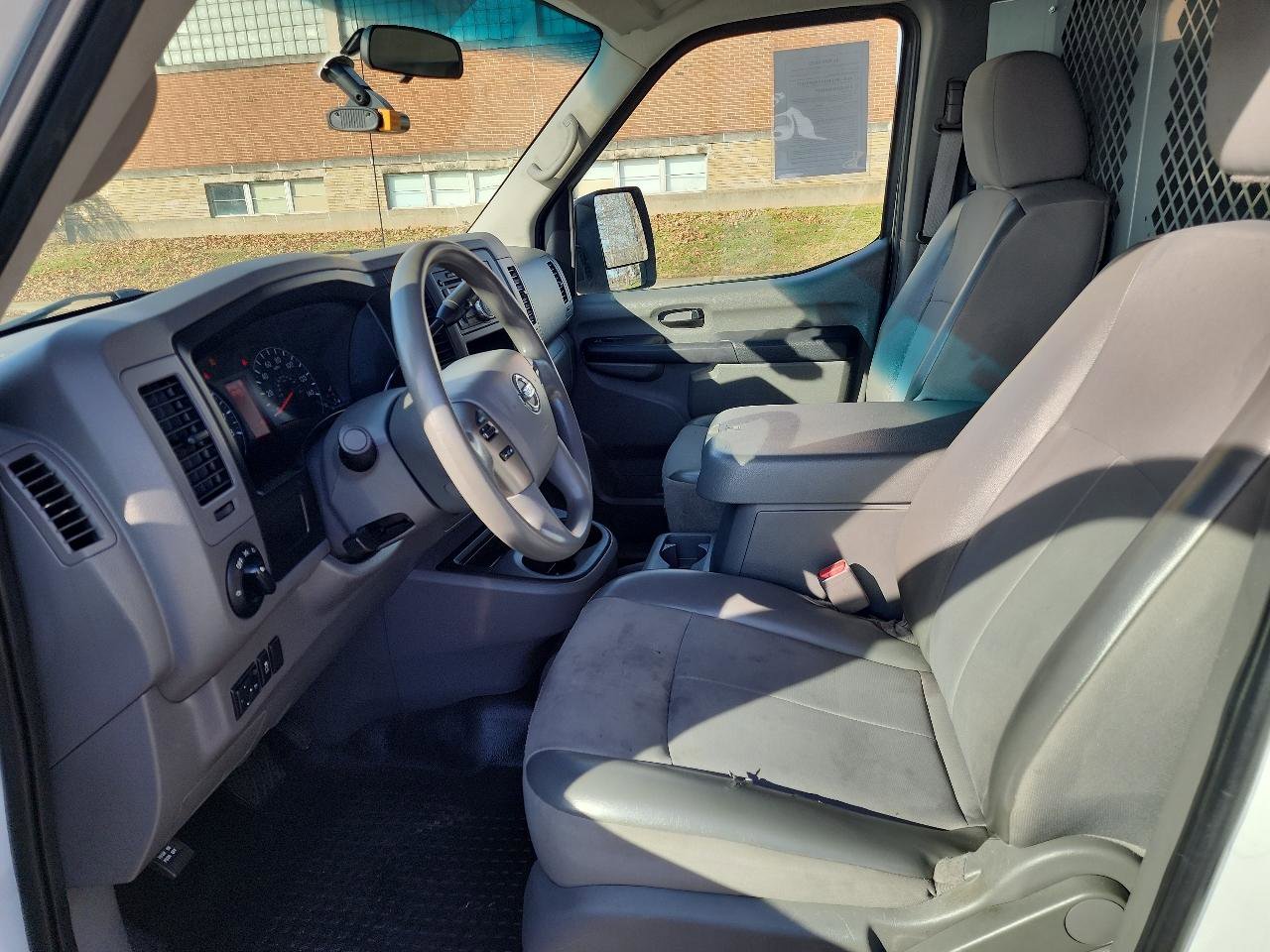 Used 2017 Nissan NV 2500 SV w/ Back Door Glass Package image 9