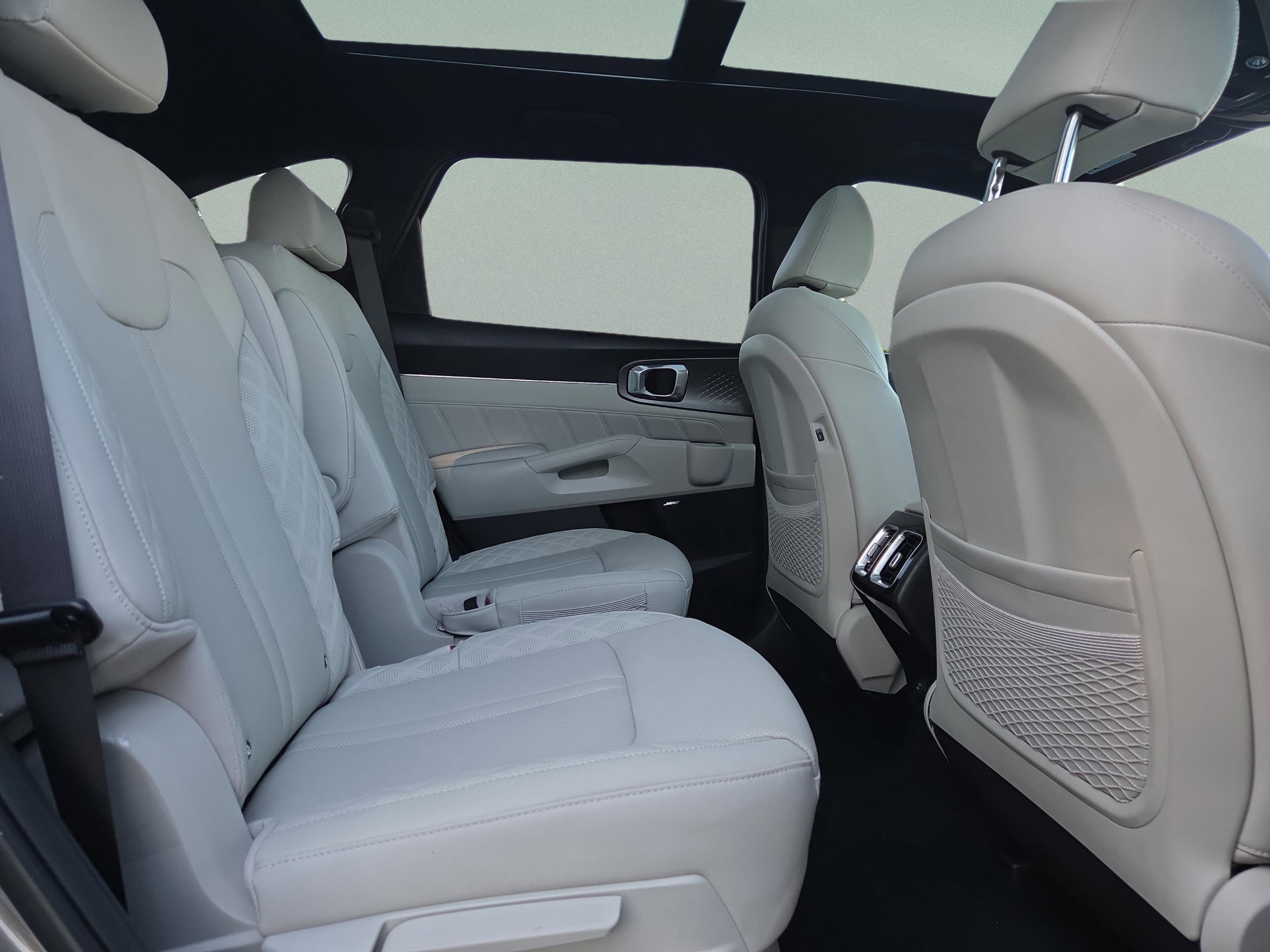 Used 2025 Kia Sorento SX Prestige AWD/4WD image 33