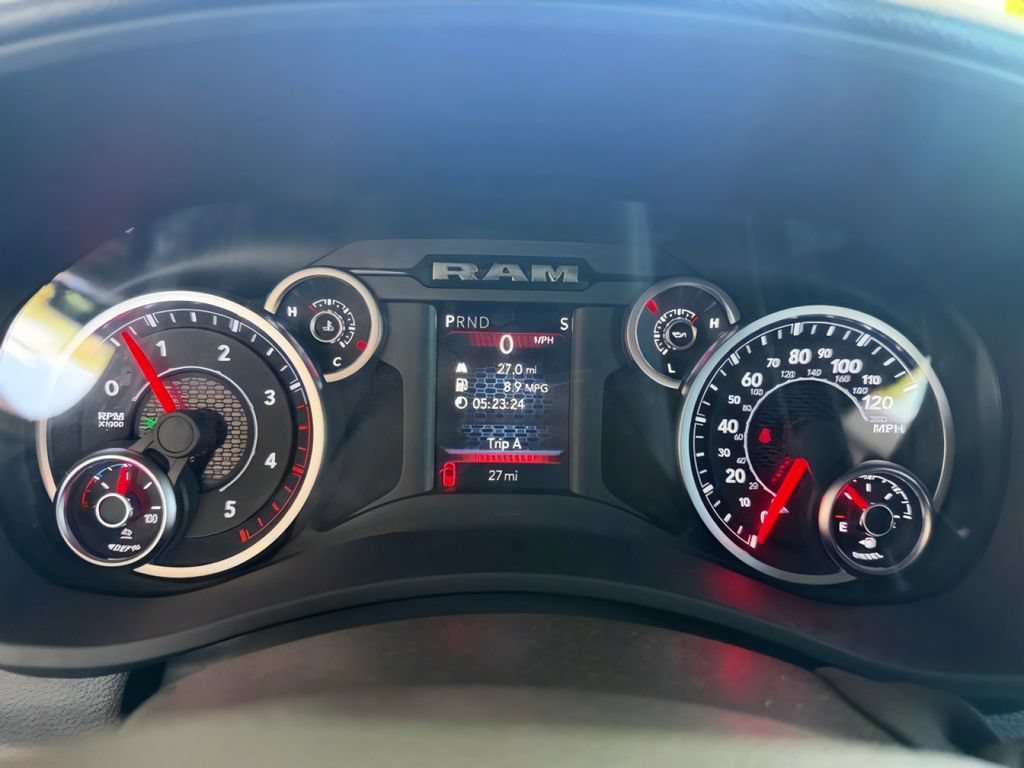 New 2026 RAM 2500 Big Horn AWD/4WD image 17