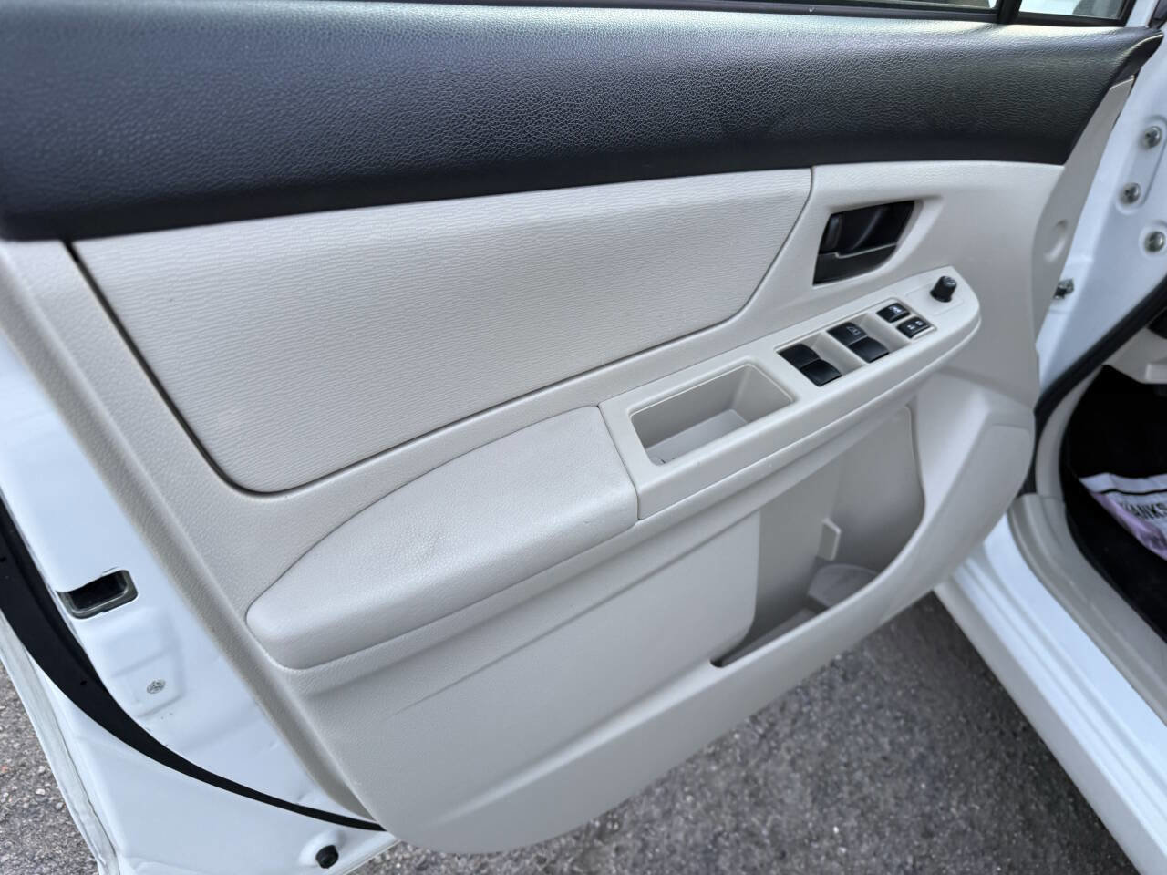 Used 2012 Subaru Impreza 2.0i image 12