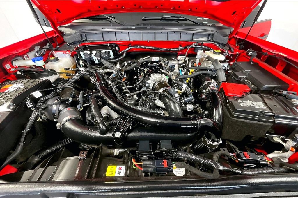 Used 2023 Ford Bronco Badlands image 9