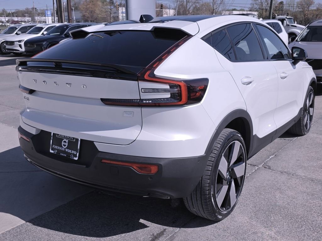 Used 2023 Volvo C40 P8 Recharge Ultimate image 7