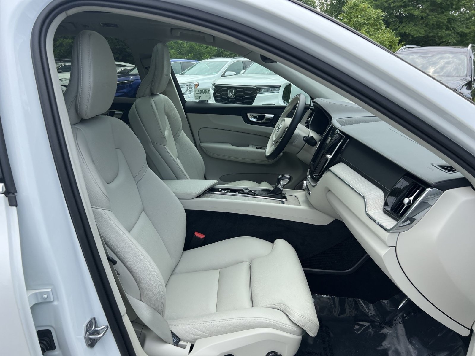 Used 2019 Volvo XC60 T5 Inscription AWD/4WD image 27