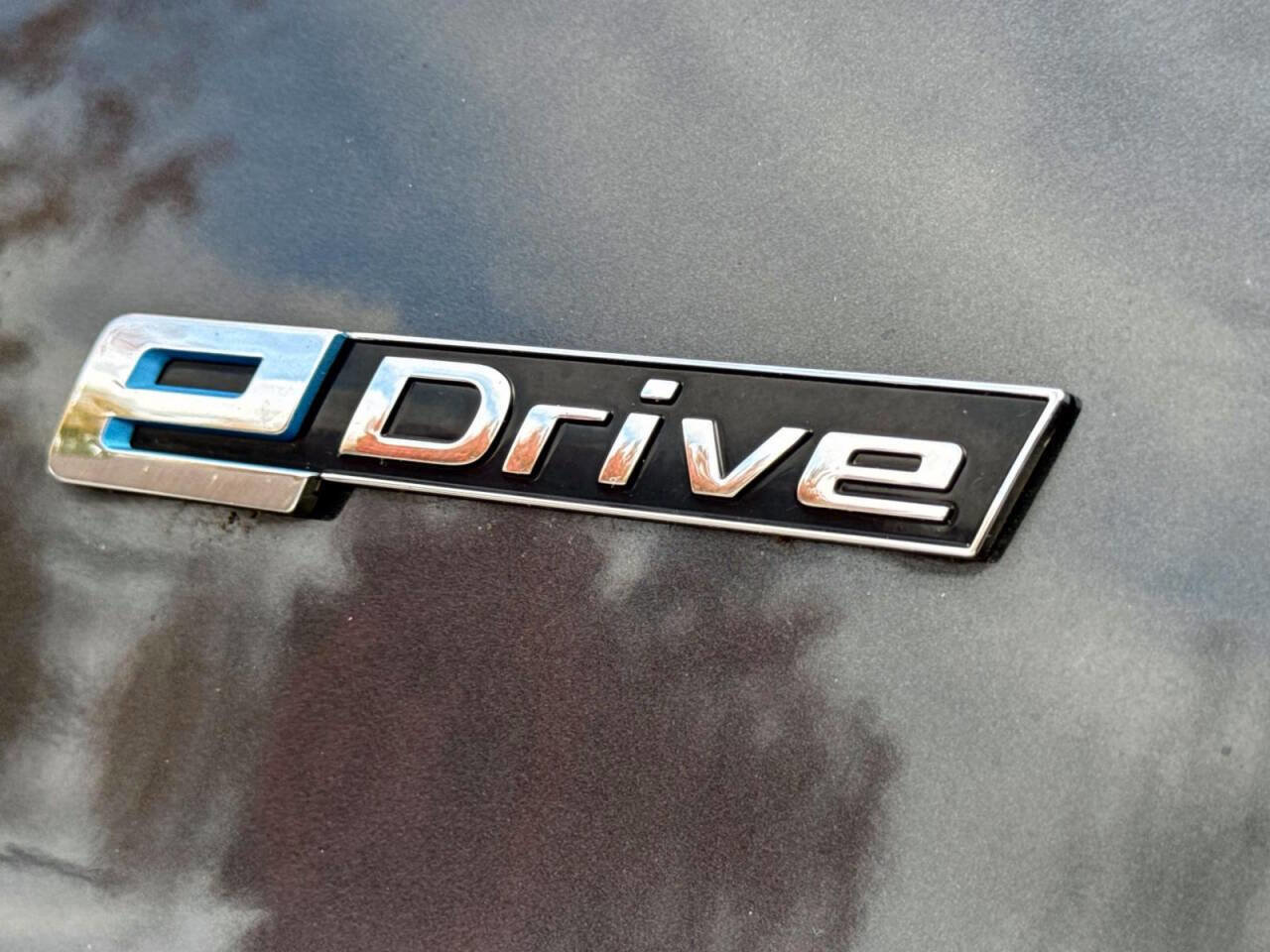 Used 2017 BMW X5 xDrive40e image 8