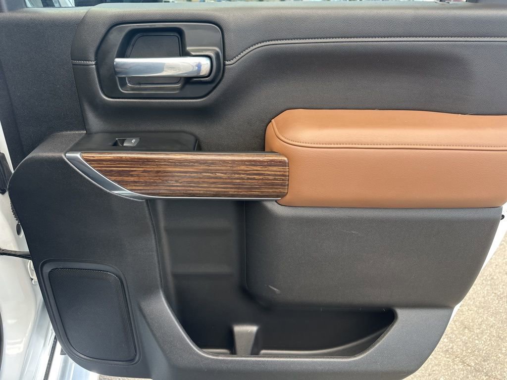 Used 2022 Chevrolet Silverado 2500 High Country w/ Z71 Off-Road Package image 29