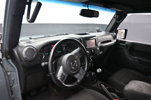 Used 2015 Jeep Wrangler Unlimited Sport AWD/4WD image 12