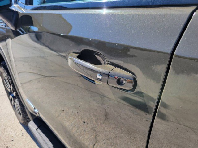 Used 2023 GMC Sierra 1500 AT4 w/ AT4 Premium Package image 8