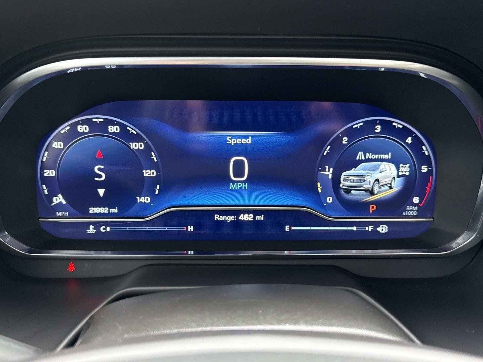 Used 2024 Chevrolet Suburban Premier image 11