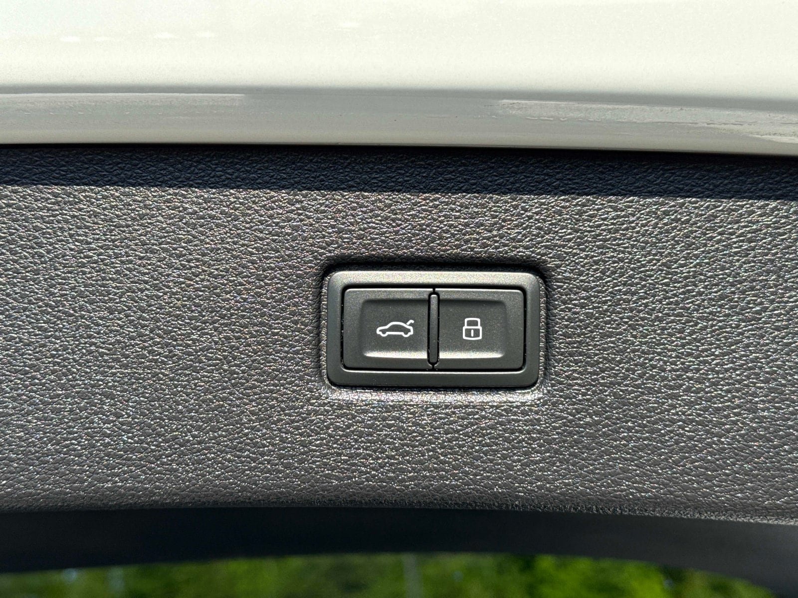 Used 2023 Audi SQ7 Prestige w/ Sport Package AWD/4WD image 14