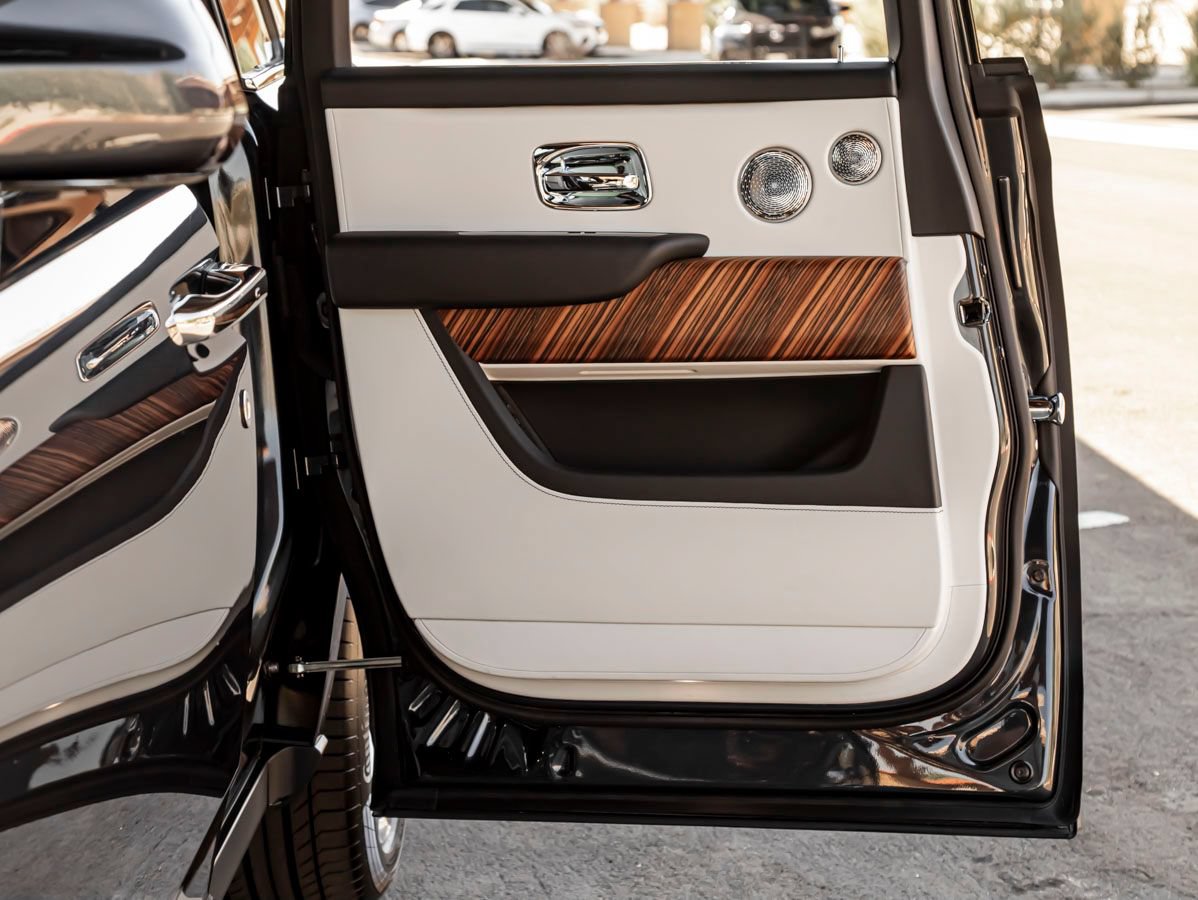 Certified 2019 Rolls-Royce Cullinan AWD/4WD image 11