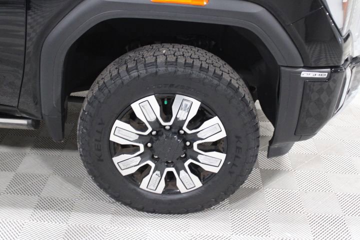 Used 2024 GMC Sierra 2500 Denali w/ Denali Reserve Package image 45