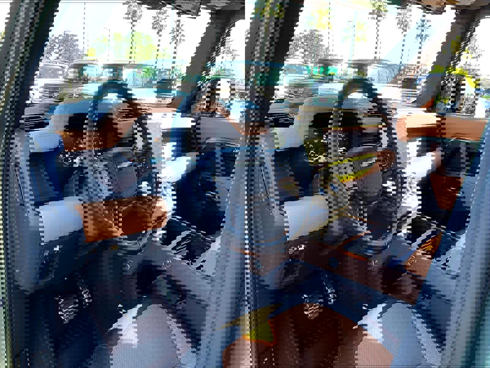 Used 2024 Land Rover Defender 110 X image 16