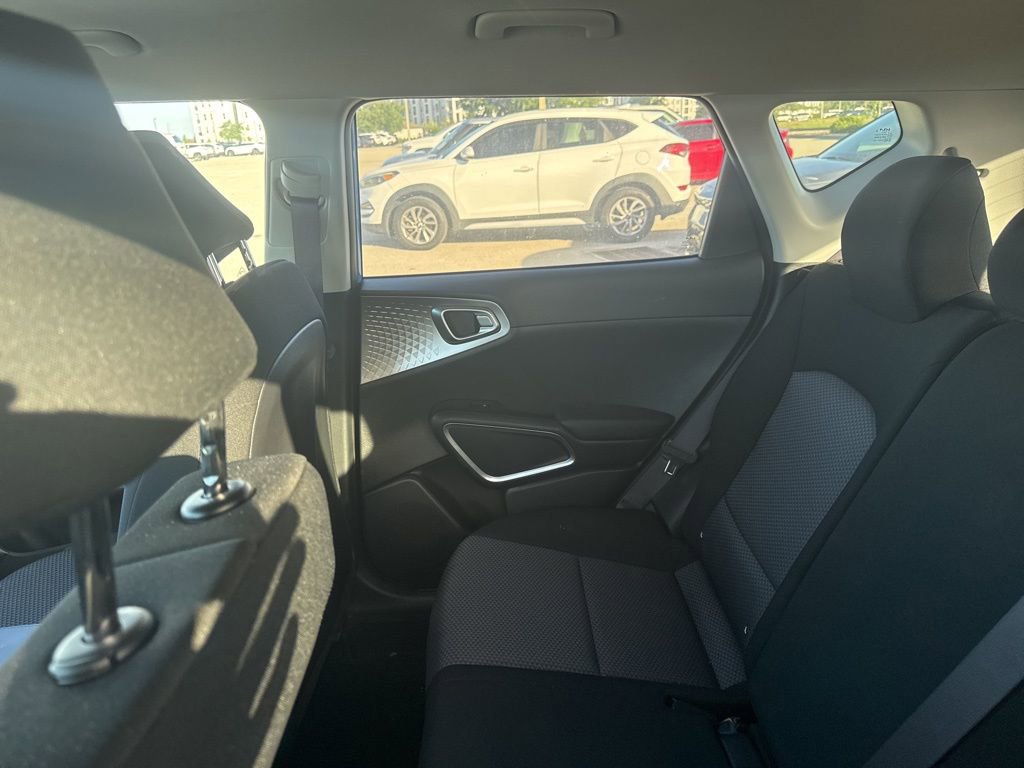 Certified 2024 Kia Soul S image 11