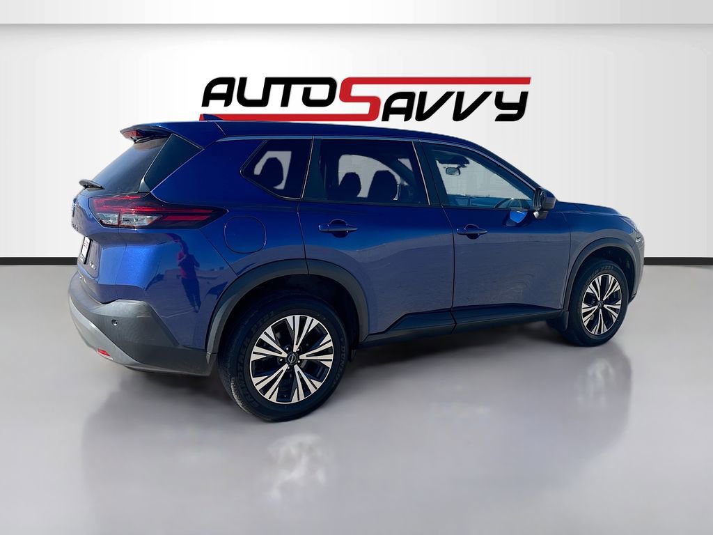Used 2023 Nissan Rogue SV image 7