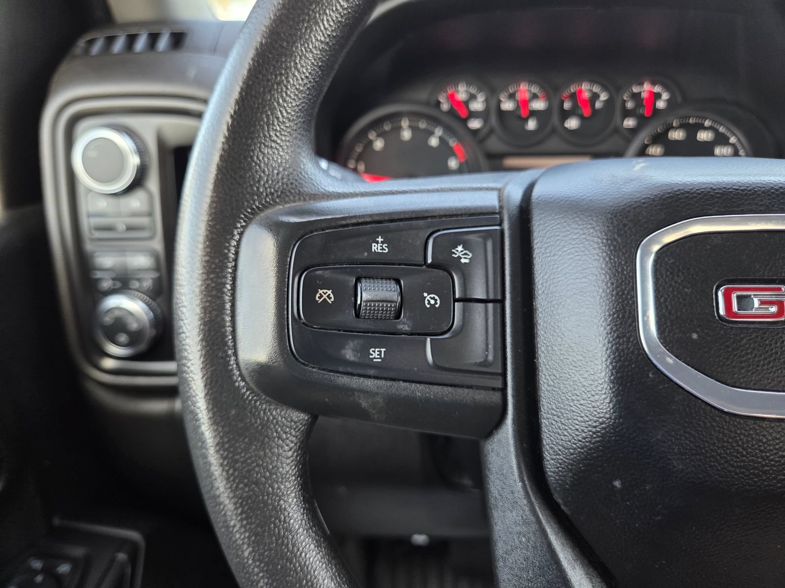 Used 2024 GMC Sierra 3500 Pro AWD/4WD image 42
