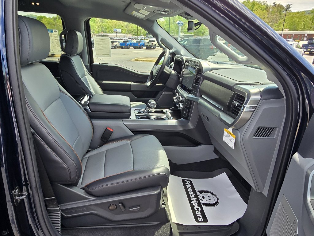 New 2025 Ford F150 Lariat w/ Equipment Group 501A Mid image 13