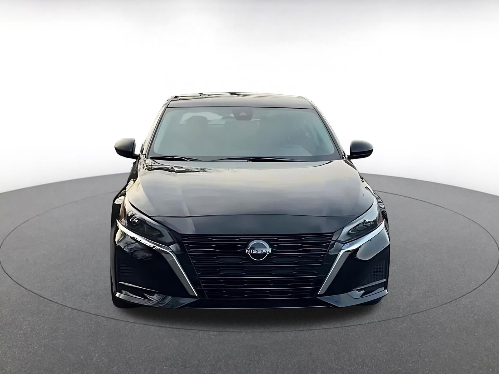 Used 2025 Nissan Altima 2.5 SV image 4