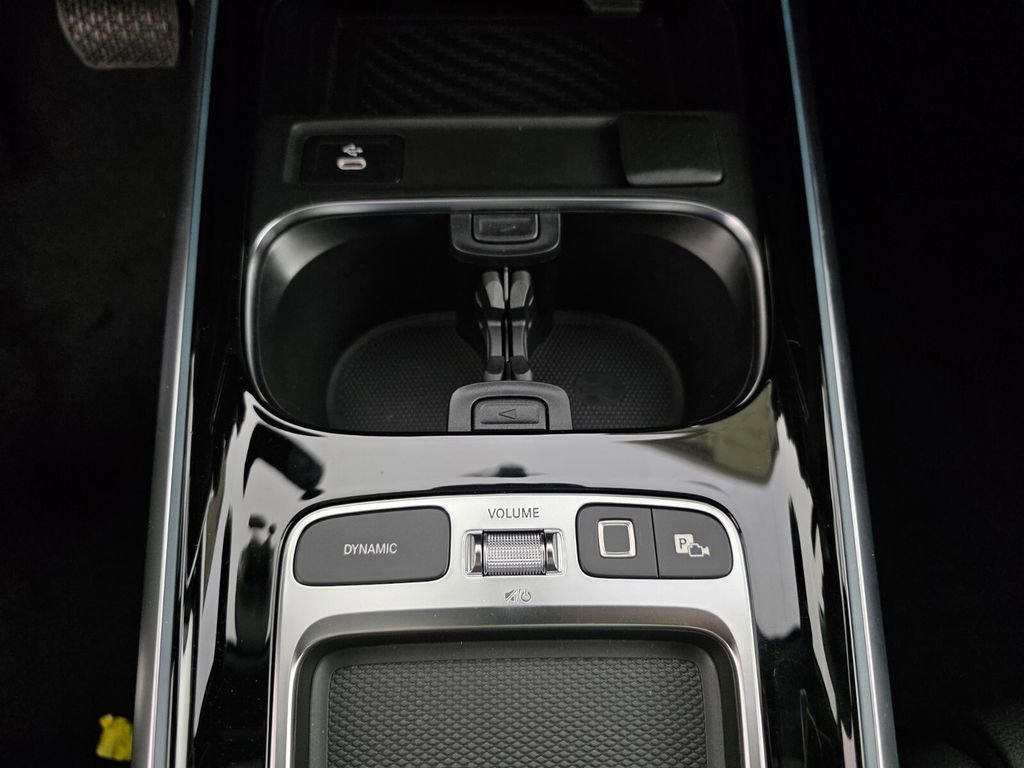 New 2026 Mercedes-Benz GLB 250 image 18