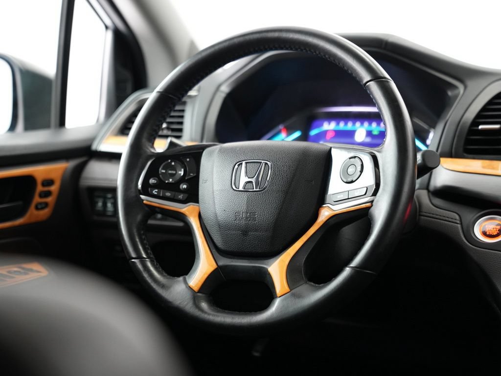 Used 2018 Honda Odyssey Elite image 11