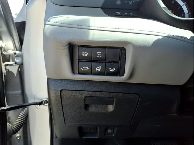 Used 2022 Toyota Highlander Limited AWD/4WD image 14