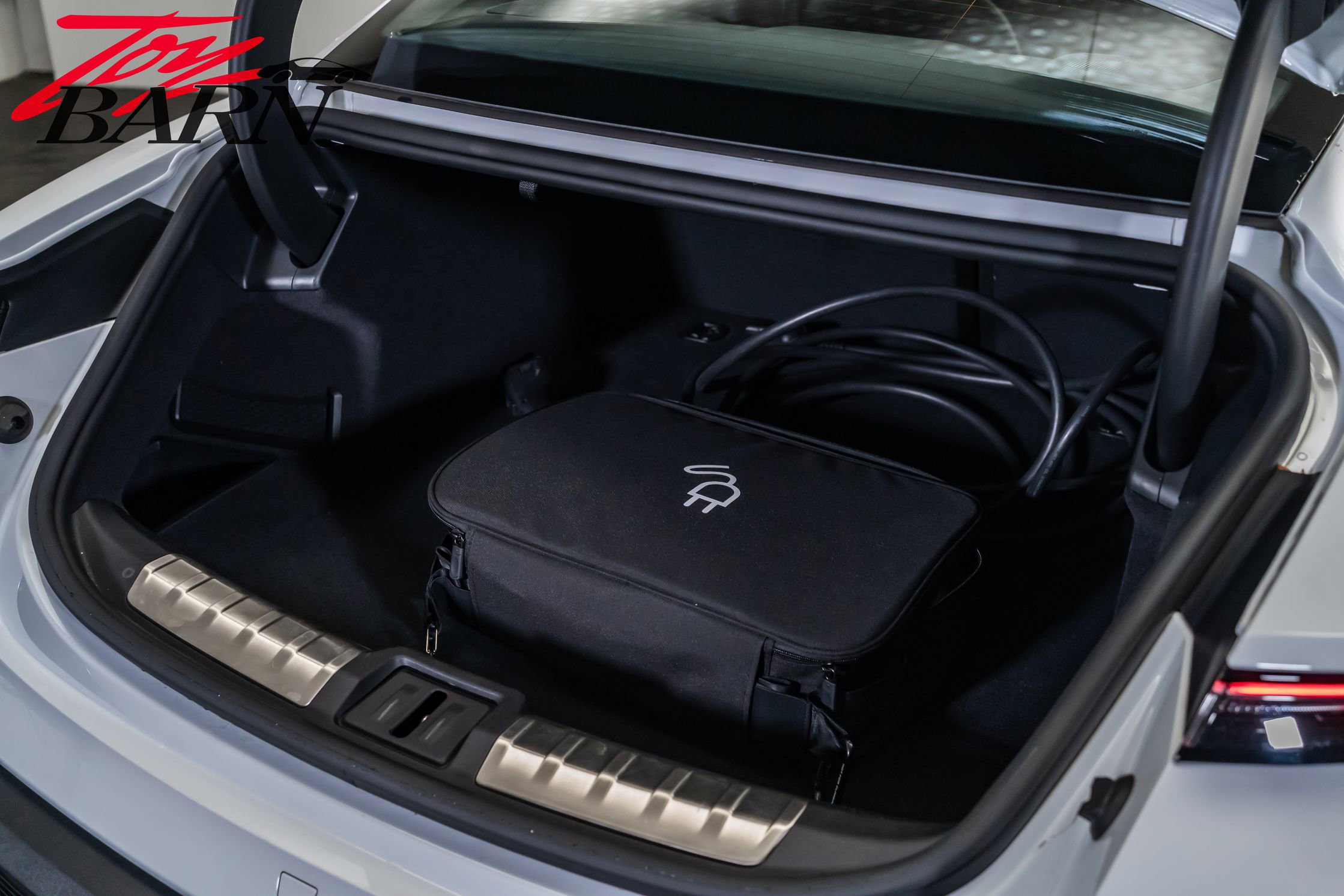 Used 2022 Porsche Taycan 4S image 46