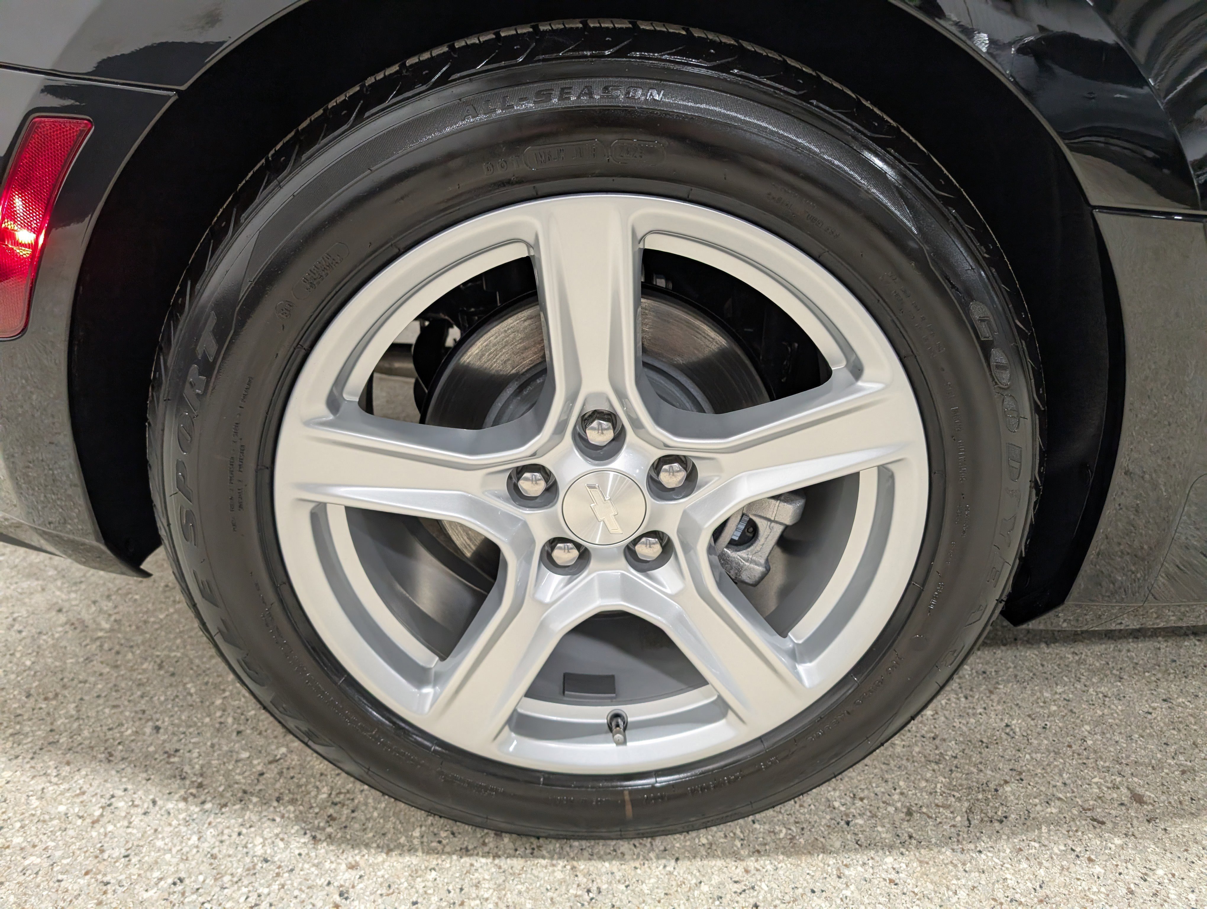 Used 2024 Chevrolet Camaro LT image 13