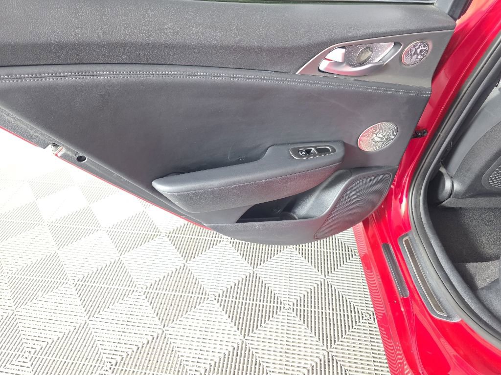 Used 2019 Kia Stinger GT1 AWD/4WD image 28