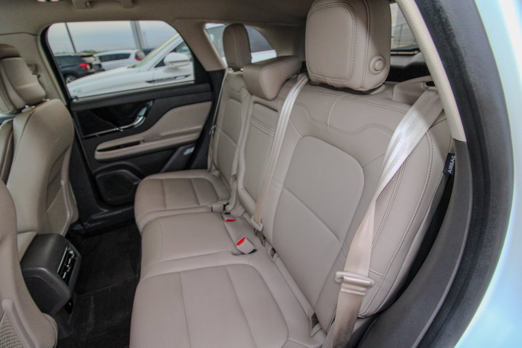 Used 2020 Lincoln Corsair AWD w/ Equipment Group 101A image 9