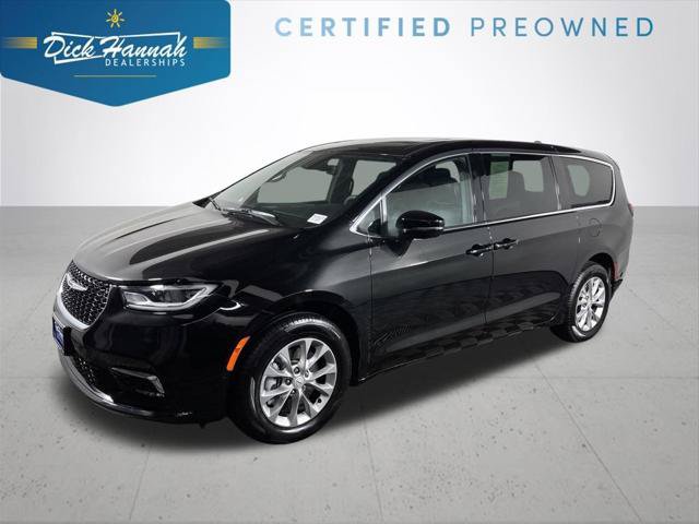 Certified 2025 Chrysler Pacifica Select AWD/4WD image 1