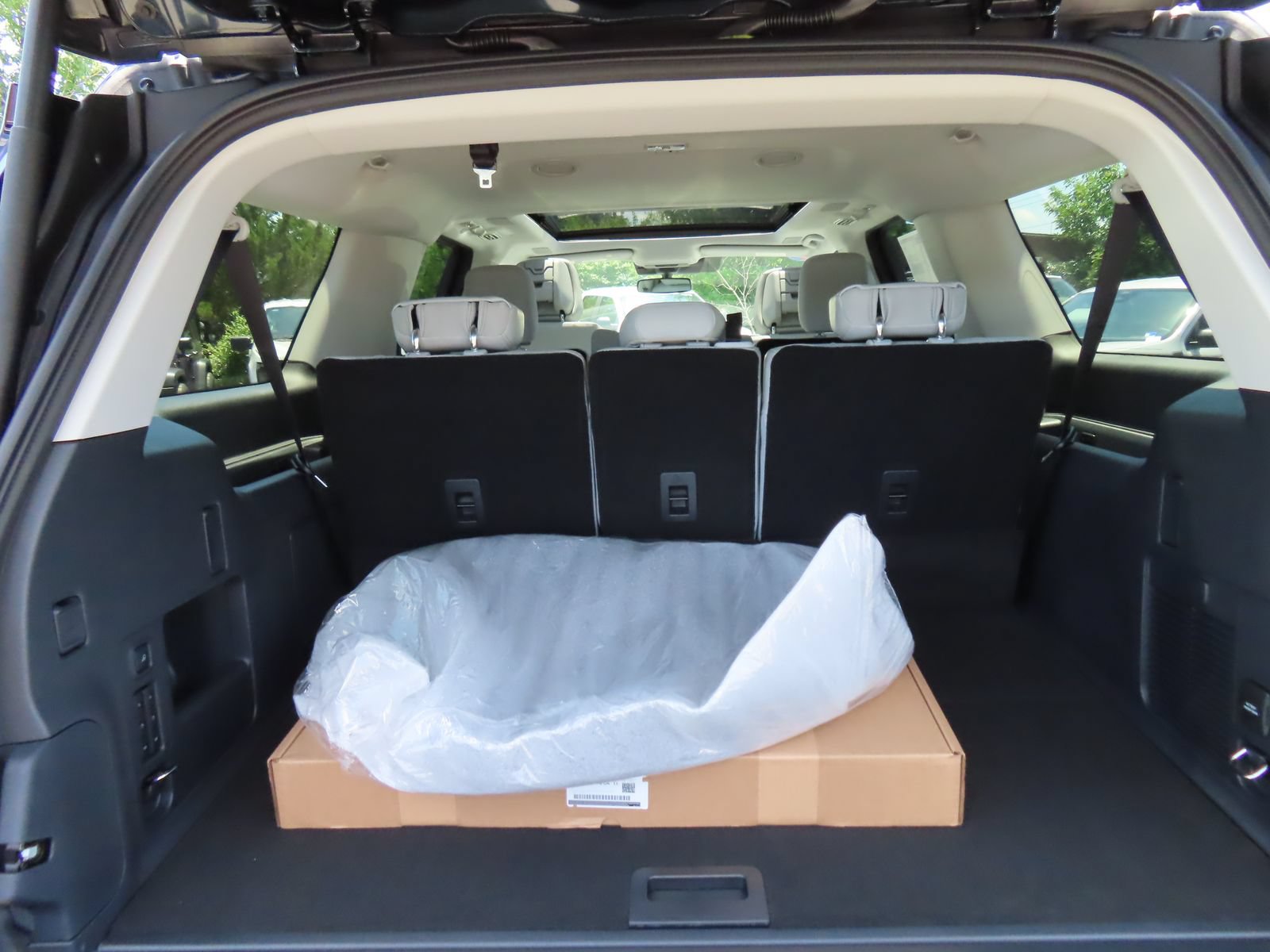 New 2026 Ford Expedition Max Platinum w/ Driver's Package AWD/4WD image 23