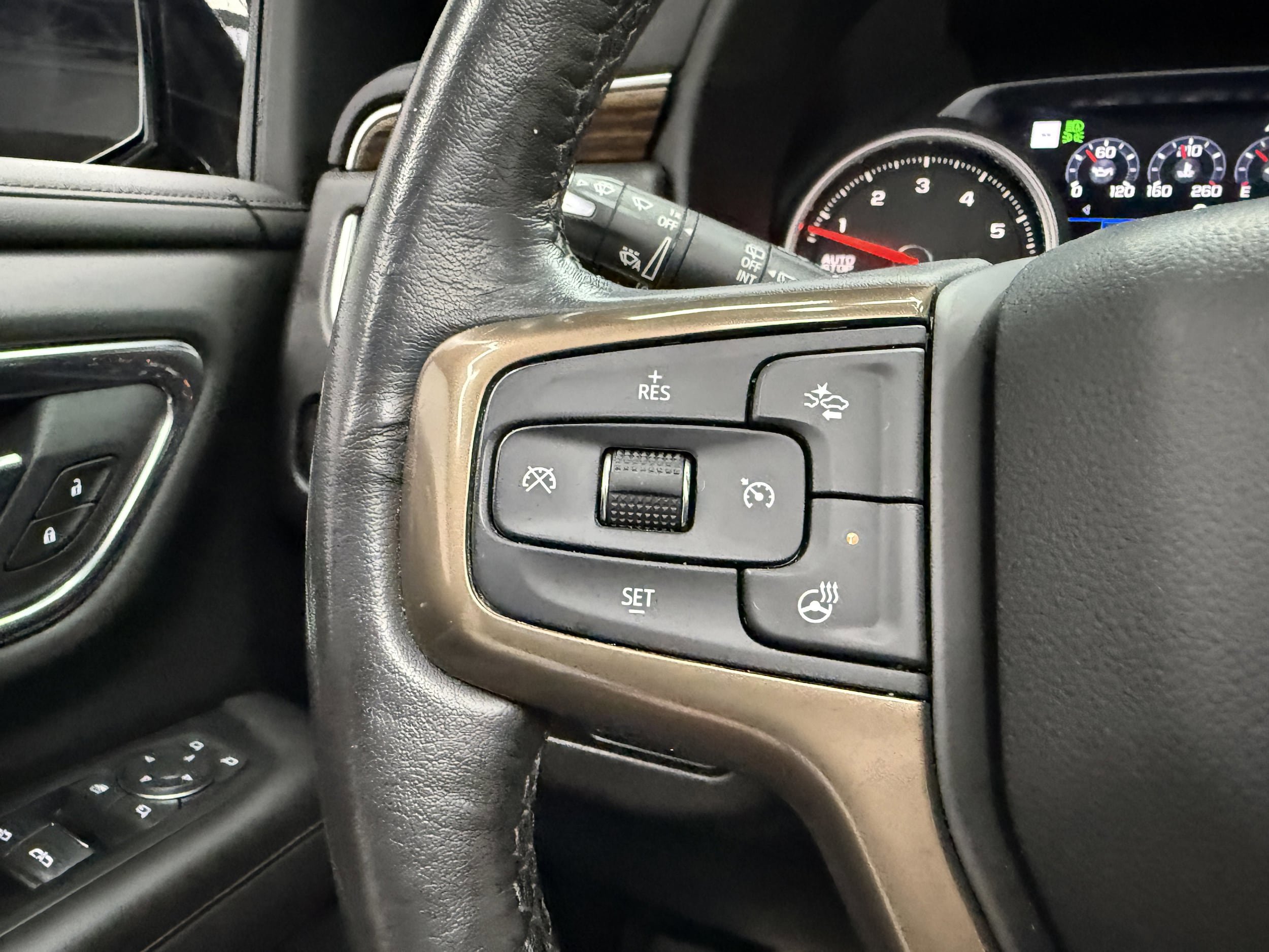 Used 2021 Chevrolet Tahoe High Country w/ Premium Package AWD/4WD image 15