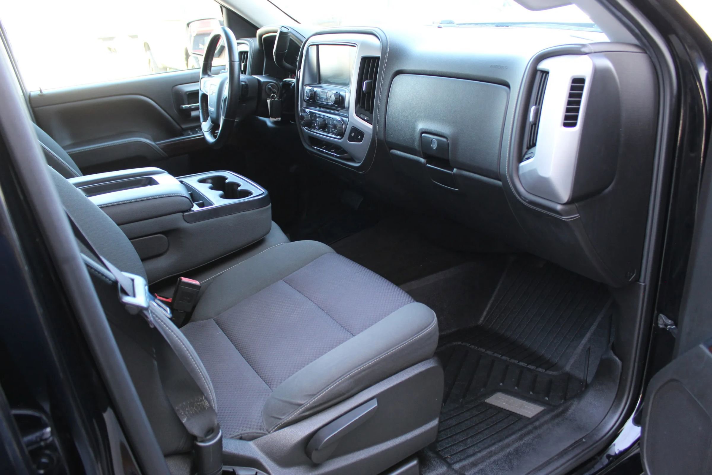 Used 2017 GMC Sierra 1500 SLE w/ SLE Value Package image 29