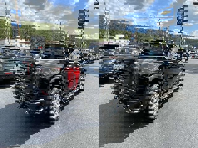 New 2026 GMC Sierra 1500 Denali w/ Technology Package image 3