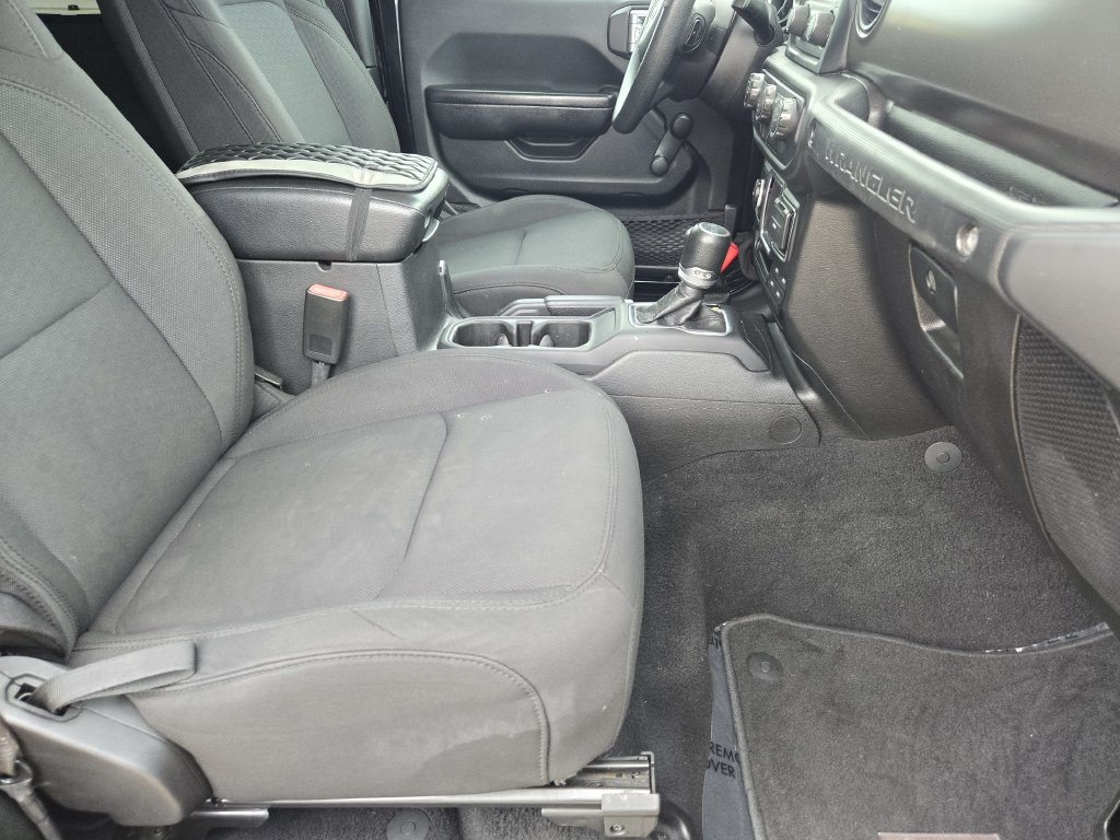 Used 2020 Jeep Wrangler Sport AWD/4WD image 15