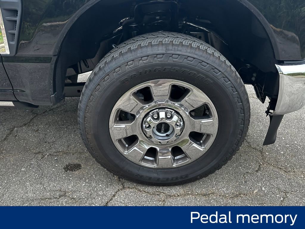 New 2025 Ford F250 King Ranch w/ Chrome Package image 14