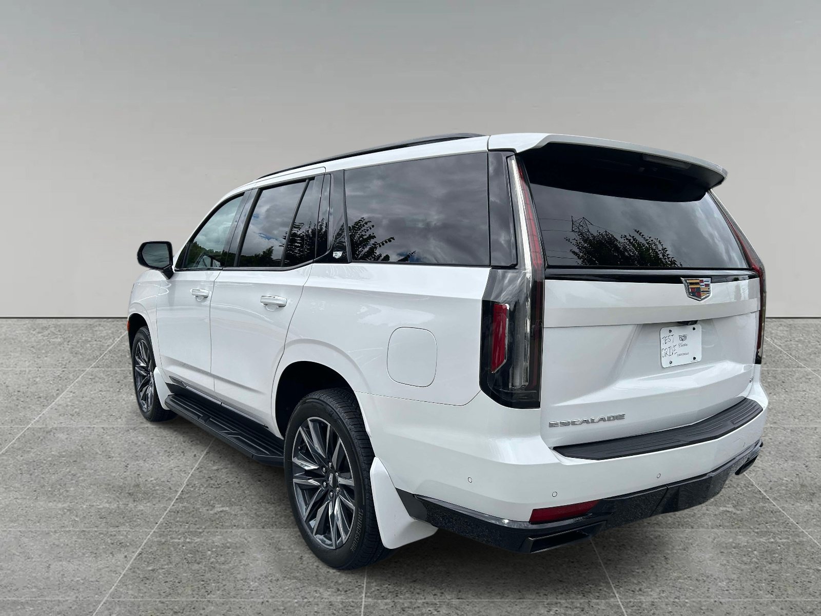 Certified 2023 Cadillac Escalade Sport AWD/4WD image 3