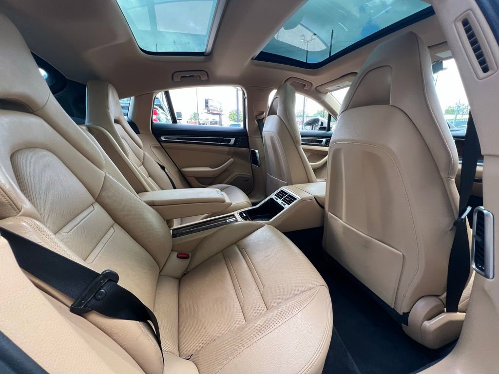 Used 2018 Porsche Panamera 4 image 24