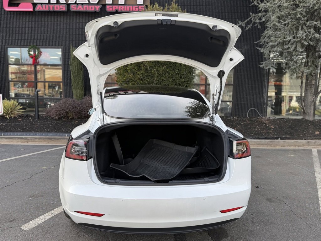 Used 2020 Tesla Model 3 Standard Range Plus image 17