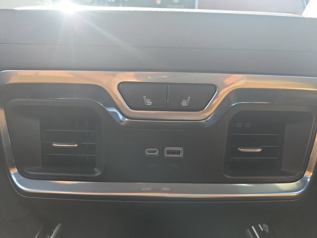 Used 2026 GMC Sierra 1500 Denali Ultimate AWD/4WD image 22