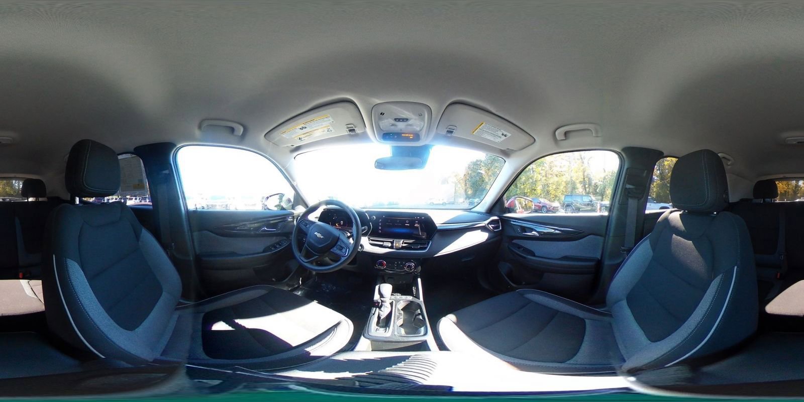 Used 2025 Chevrolet TrailBlazer LT image 38