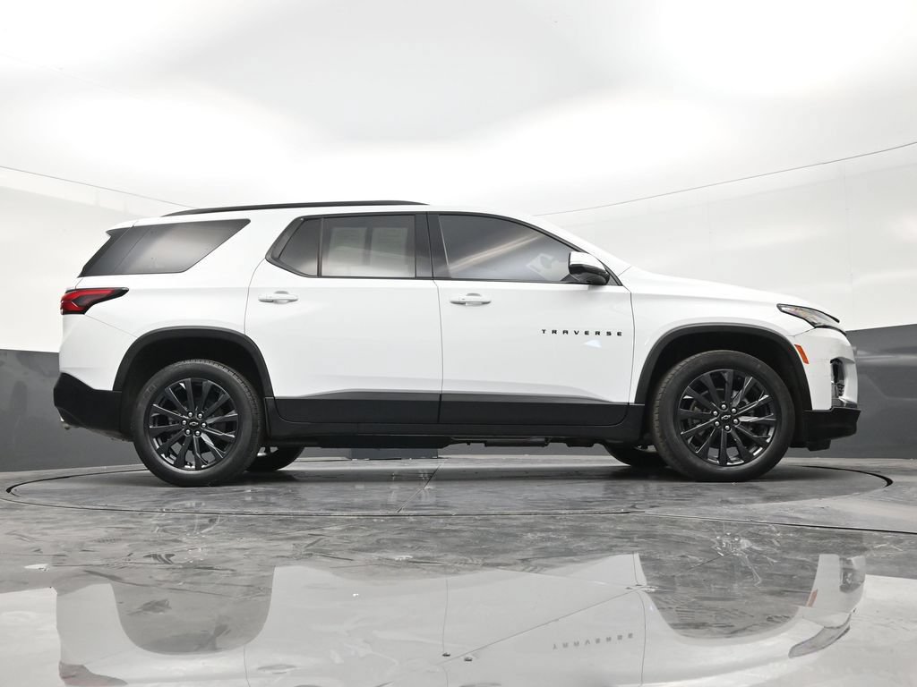 Used 2022 Chevrolet Traverse RS FWD image 25