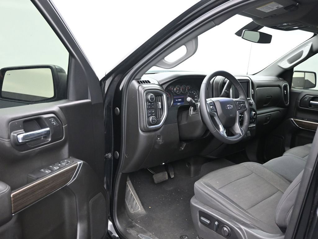 Used 2022 Chevrolet Silverado 1500 RST w/ Redline Edition AWD/4WD image 10