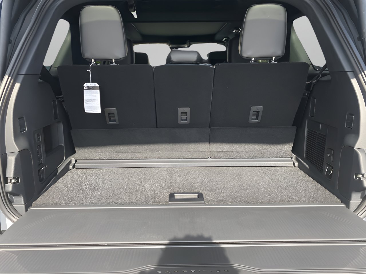 New 2026 Ford Expedition Platinum w/ Stealth Appearance Package AWD/4WD image 9