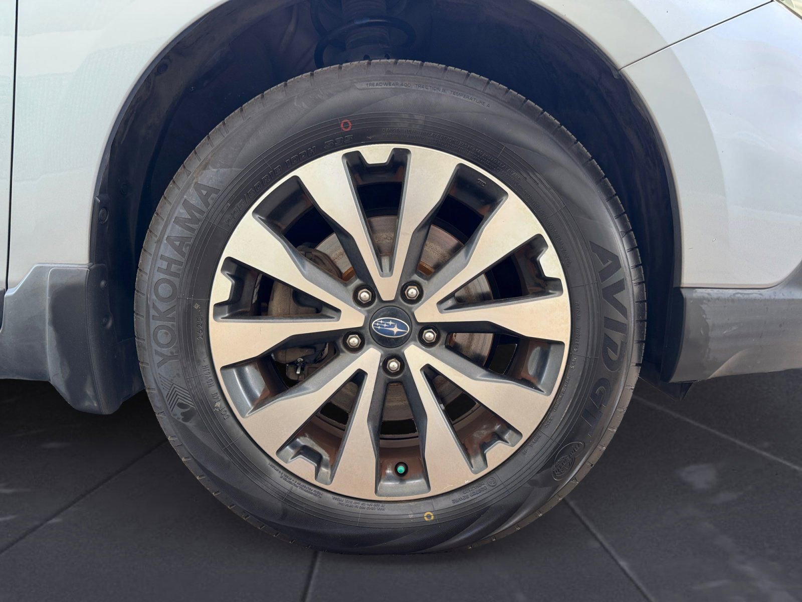 Used 2015 Subaru Outback 3.6R Limited image 14